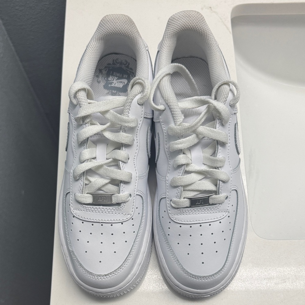 Nike White Air Force 1 Sneakers